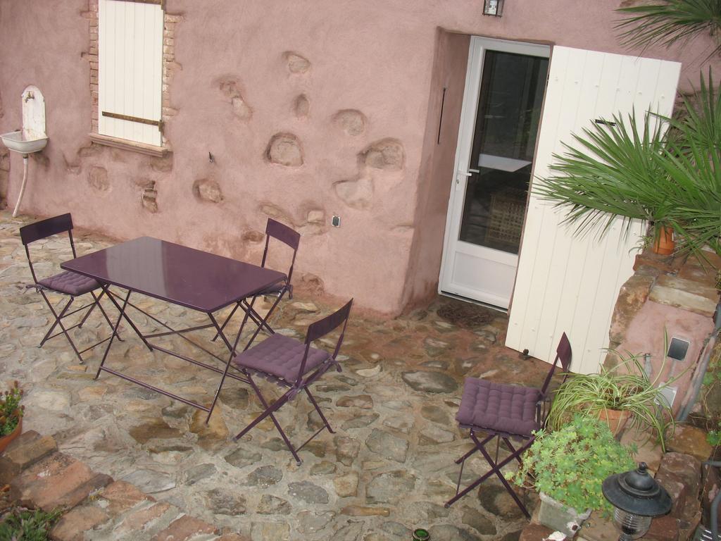 Bed And Breakfast La Maison De Nathalie Les Mayons Rom bilde