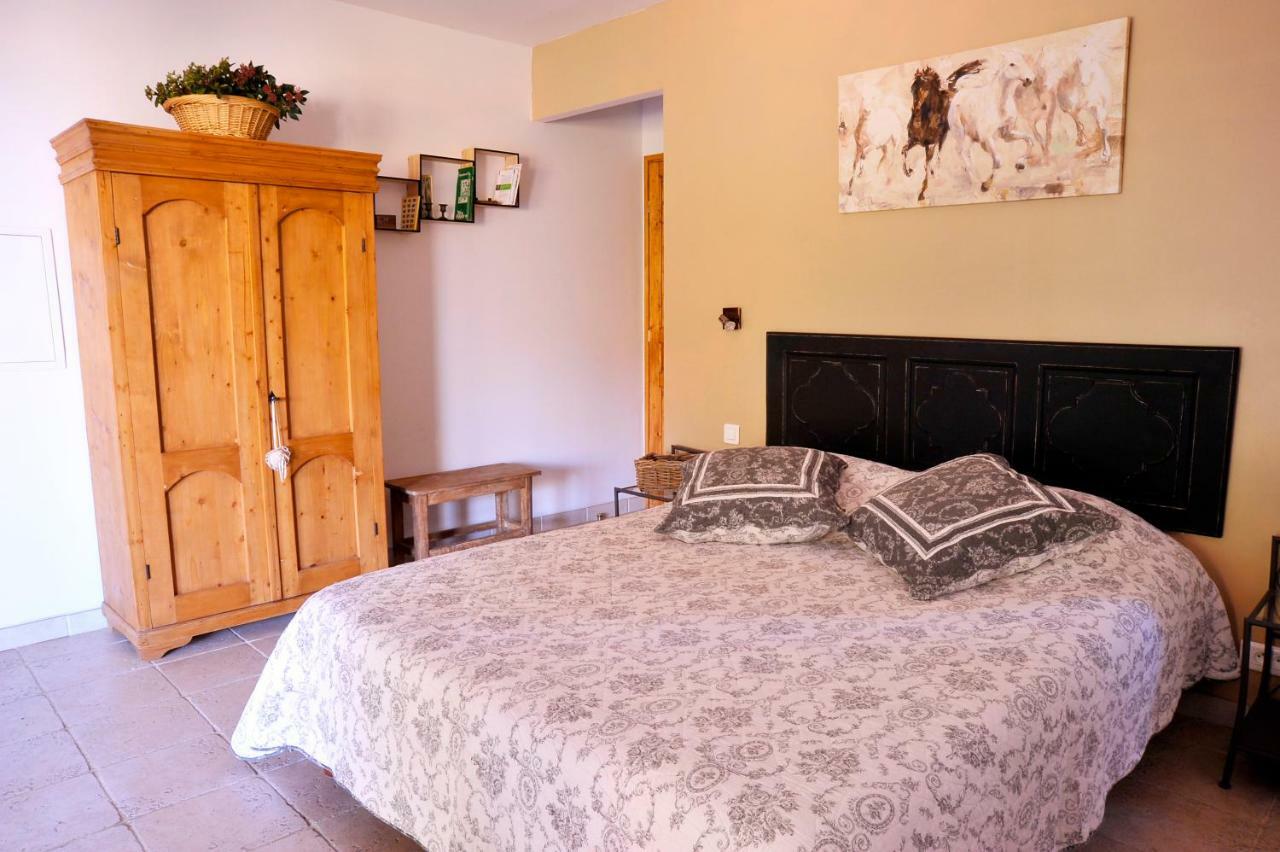 Bed And Breakfast La Maison De Nathalie Les Mayons Eksteriør bilde